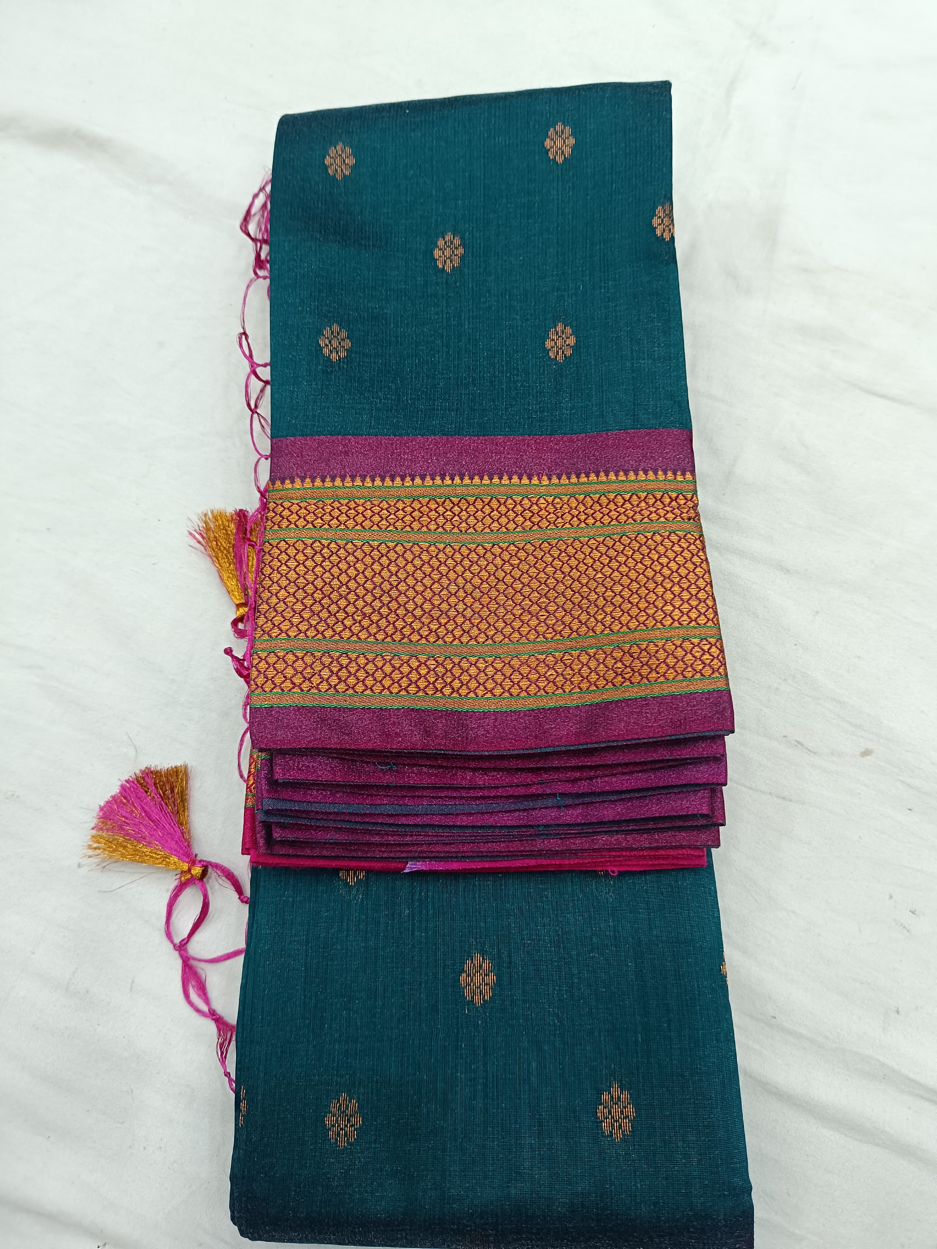 Paithani 10011