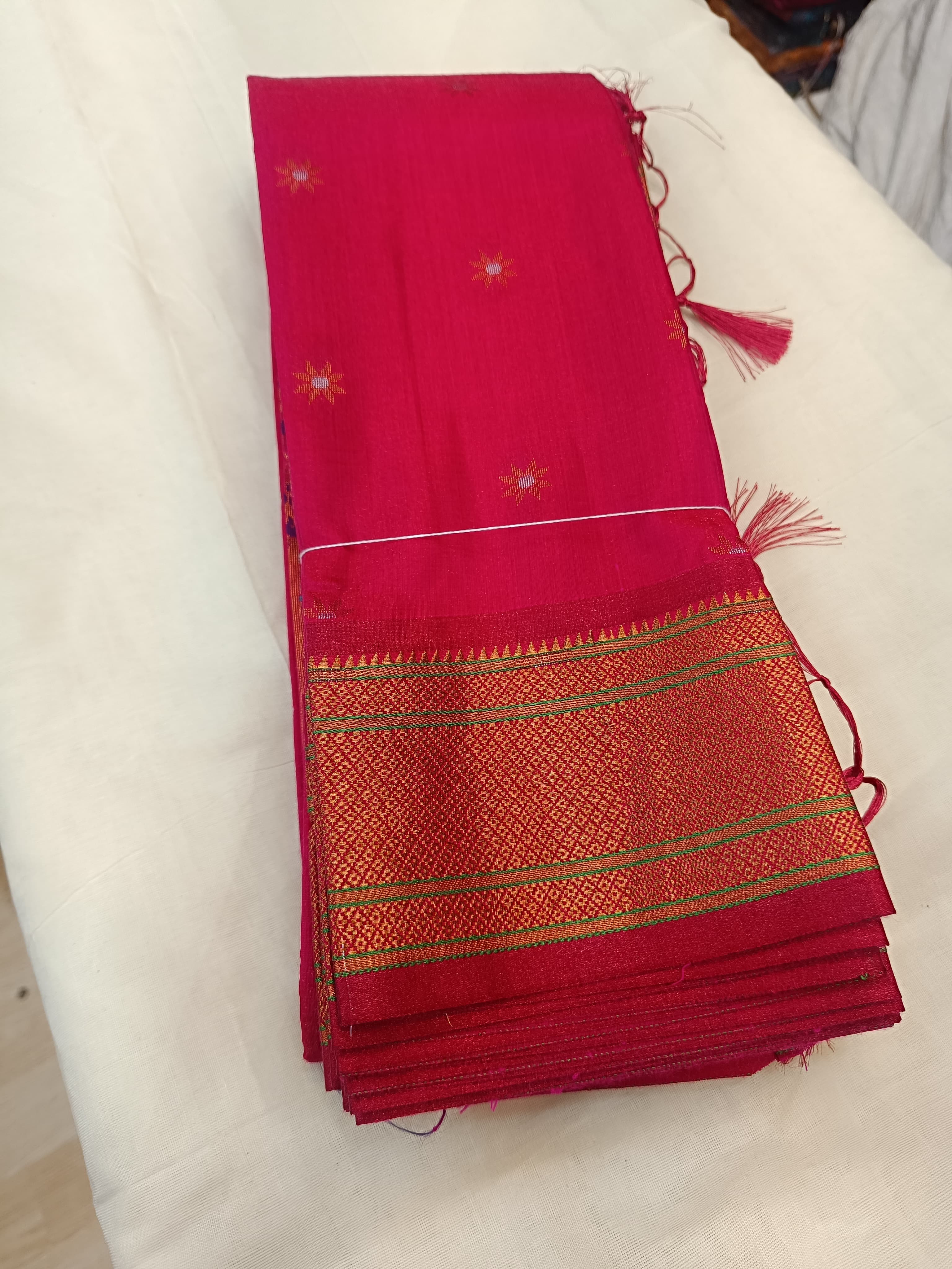 Kalanjali Paithani A108