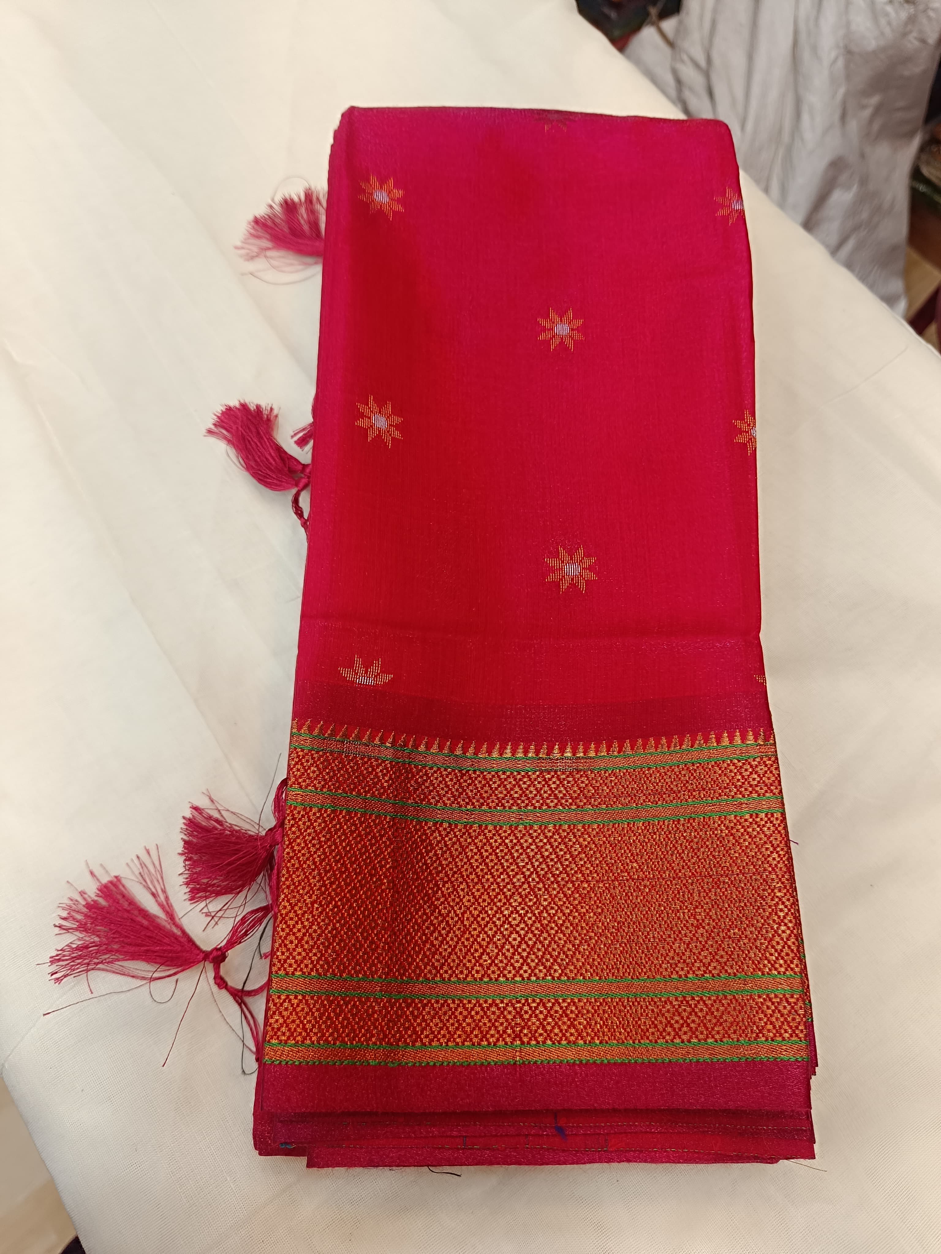 Kalanjali Paithani A107
